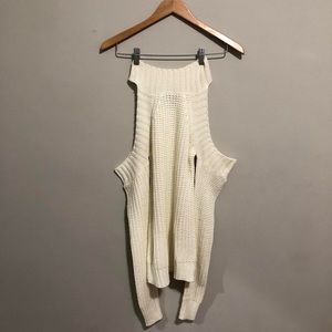Elegant shoulder cut white cream knitted long sleeve 🤍
